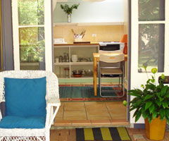 Artist Studio Cottage - Kawana Tourism 0