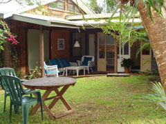 Artist Studio Cottage - Kawana Tourism 2