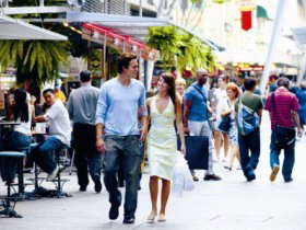 Queen Street Mall - Kawana Tourism 1