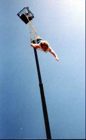 Tower Bungy Jump - Kawana Tourism 1