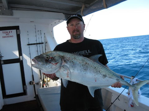 Blue Juice Charters - Kawana Tourism 3