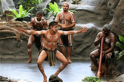 Tjapukai Aboriginal Cultural Park - Kawana Tourism 6