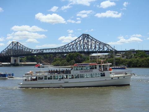 Brisbane Cruises - Kawana Tourism 0