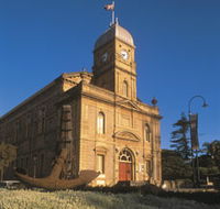 The Albany Town Hall - Kawana Tourism