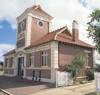 Merredin Town Hall - Kawana Tourism
