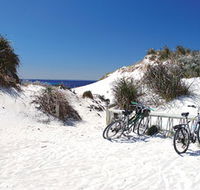 Little Parakeet Bay - Kawana Tourism