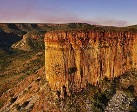 Cockburn Range - Kawana Tourism 0