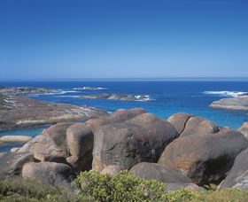 Elephant Rocks - Kawana Tourism 0