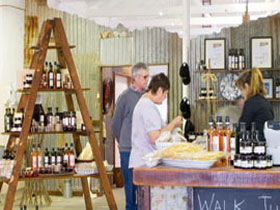 Woodside Cheese Wrights - Kawana Tourism 0