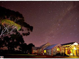 Chapel Hill Winery - Kawana Tourism 0