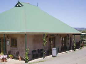 Lloyd Brothers Wine & Olive Company - McLaren Vale - Kawana Tourism 0