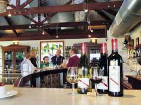 D'Arenberg Vineyard And Winery - Kawana Tourism 0
