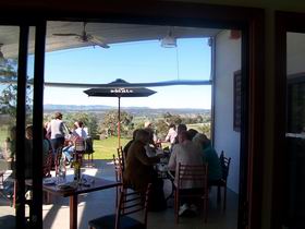 Tenafeate Creek Wines - Kawana Tourism 0