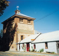 The Oakbank Weaver - Kawana Tourism