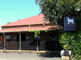 Raidis Estate - Kawana Tourism 0