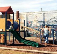 Susan Wilson Memorial Playground - Kawana Tourism