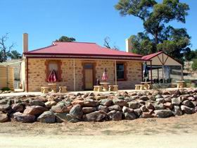 Uleybury Wines - Kawana Tourism 0