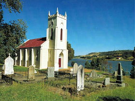 St Matthias Anglican Church - Kawana Tourism 0