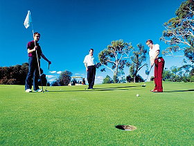 Rosebery Golf Course - Kawana Tourism 0