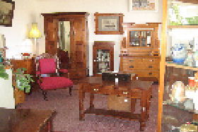 New Norfolk Antiques - Kawana Tourism 0