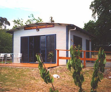 Rotherhythe Vineyard - Kawana Tourism 0