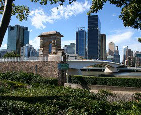 Former Victoria Bridge Abutment (Memorial) - Kawana Tourism 0