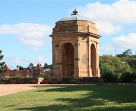 Windsor War Memorial Park - Kawana Tourism 0