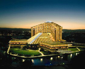 Jupiters Hotel And Casino - Kawana Tourism 0