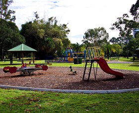 Cascade Gardens - Kawana Tourism 0