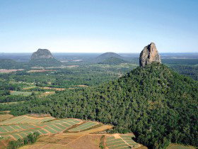 Mt Tibrogargan - Kawana Tourism 0