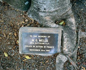 Eumundi War Memorial - Kawana Tourism 0