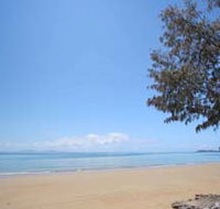 Blacks Beach - Kawana Tourism
