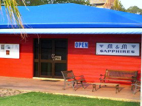 M And M Sapphires - Kawana Tourism 0