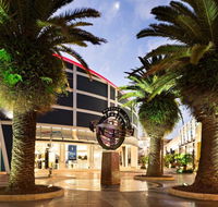 Harbour Town Outlet Shopping Centre - Kawana Tourism