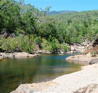 Mount Elliot Bowling Green Bay National Park - Kawana Tourism