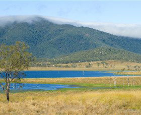 Lake Elphinstone - Kawana Tourism 0