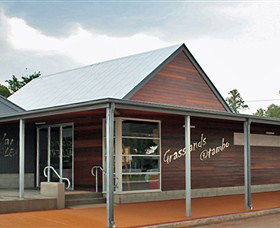 Grassland Art Gallery - Kawana Tourism 0