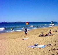 Harbour Beach - Kawana Tourism