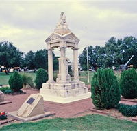 Weeping Mother Memorial - Kawana Tourism