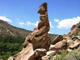 Donnellys Castle - Kawana Tourism 0