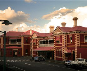 Historic Walk Through Mort Estate - Kawana Tourism 0