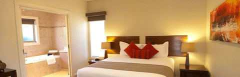 Wild Cattle Creek Estate Winery Restaurant - Kawana Tourism 0