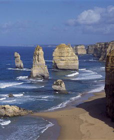 Twelve Apostles Marine National Park - Kawana Tourism 0