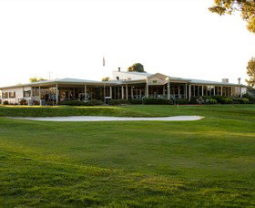 Mansfield Golf Club - Kawana Tourism 0