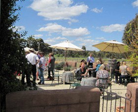 Flynns Wines & Heathcotean Bistro - Kawana Tourism 0