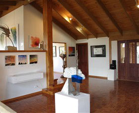 Art At Linden Gate - Kawana Tourism 0