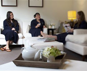 Natskin Day Spa Retreat - Kawana Tourism 0
