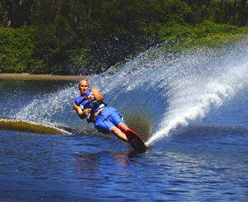 WOW Walking On Water - Kawana Tourism 0