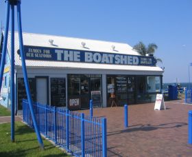 Innes Boatshed - Kawana Tourism 0