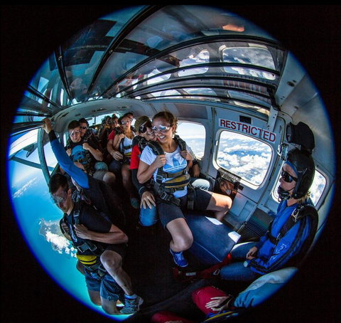 Skydive Sydney North Coast - Kawana Tourism 9